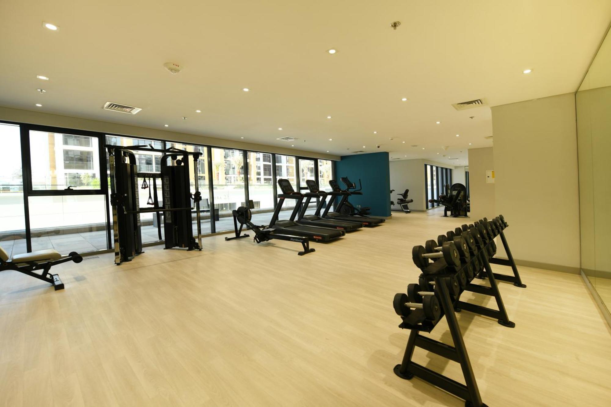 Stylish And Modern At Azizi Riviera - Apartment *